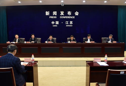 優化職業中介服務與規范收費 省政府調整行政審批中介服務事項清單新聞發布會